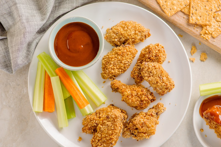 JUICY CRISPY WINGS - JUICY BEEF BURGER