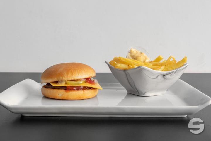 Cheeseburger - DZ Burger