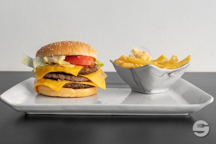 Le Broly - DZ Burger
