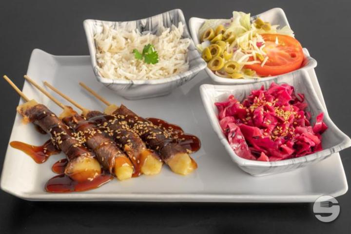 4 Chicken Meatballs Skewers - DZ Burger