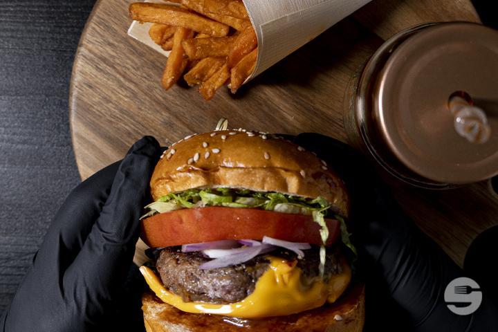 Student Burger - So Chic Burger