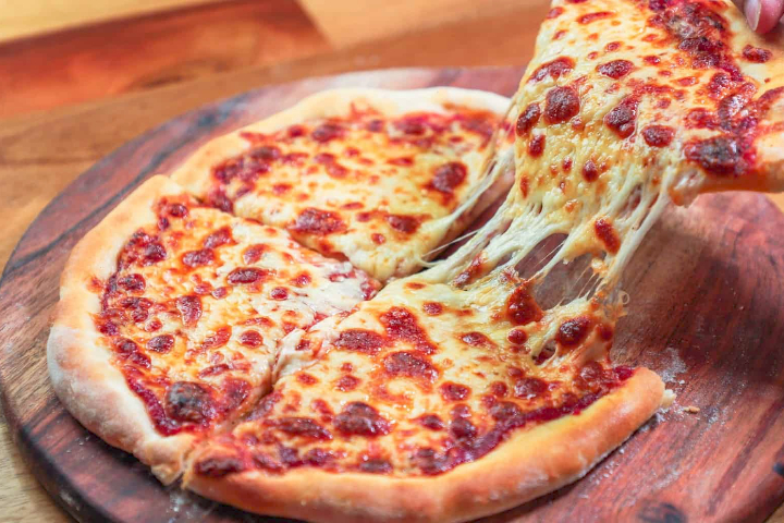 Pizza Margherita - Riviera Burger