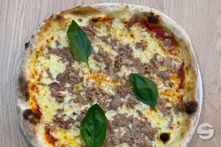 Tuna - Pizzeria Cocco