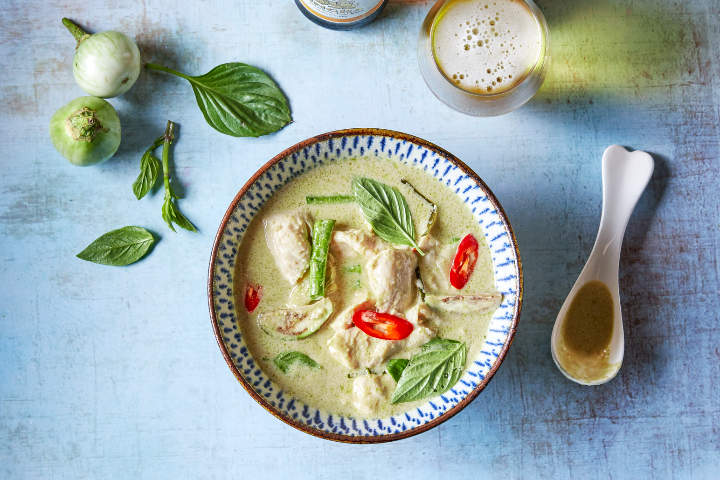625. Green Thai curry with pangasius fish - Scent of Bamboo Zürich