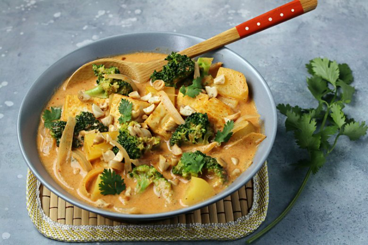 635. Massaman Thai curry with pangasius fish - Scent of Bamboo Zürich
