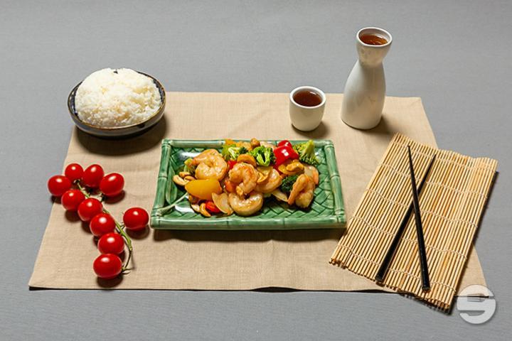 564. Shrimps with pome nuts - Scent of Bamboo Zürich