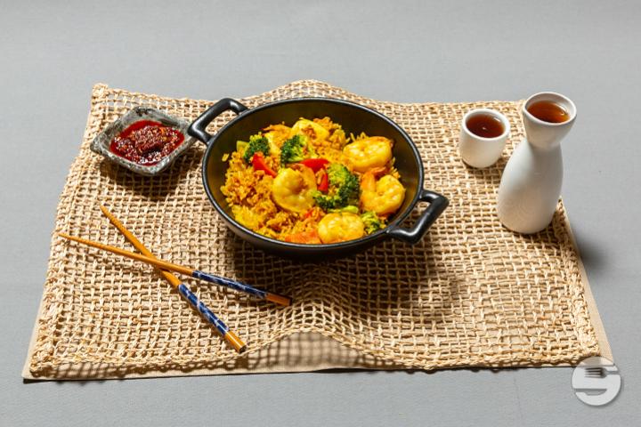 127. Fried rice with satay sauce and shrimps - Scent of Bamboo Zürich