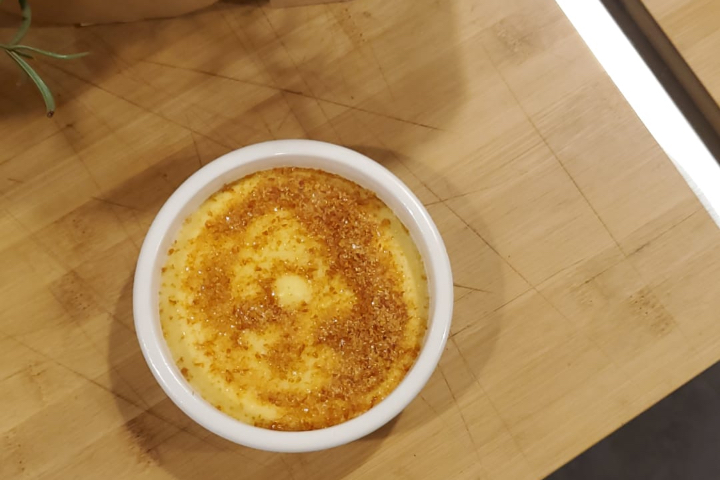 Crema Catalana con Zucchero Caramellato - 3P Pizza, Pasta, Panini