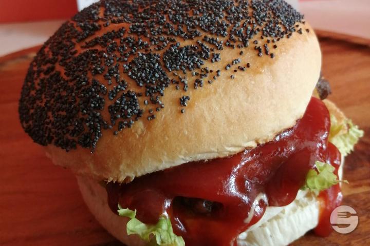 BBQ-Gruyere Burger-Box - Burger & Co