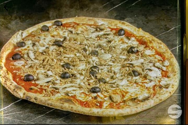 Pizza Siciliana - Pasta d'Oro