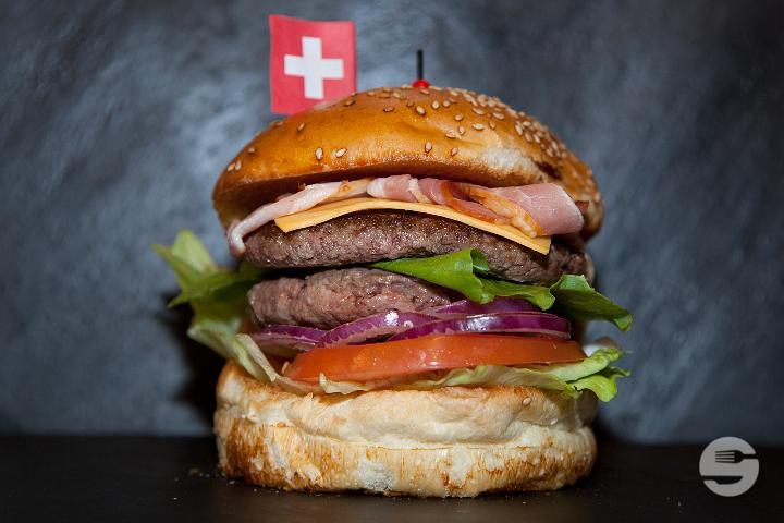 The British Burger - Mun'Cheez
