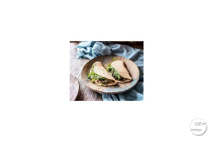 Sandwich porchetta scamorza peppers or sun-dried tomatoes and arugula - Posca Vini