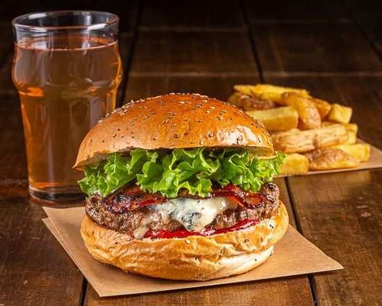 MENU ELVIS BLUE CHEESE - Holy Cow! Gourmet Burger Co.