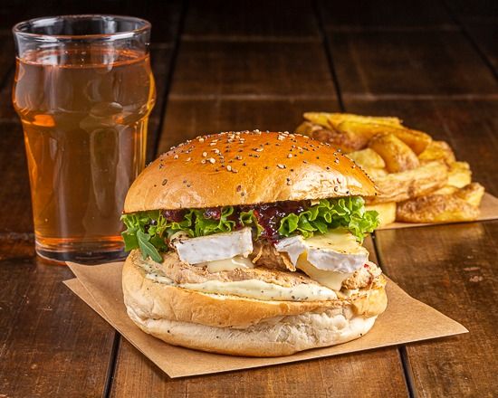 MENU CAMENBERT CRANBERRY - Holy Cow! Gourmet Burger Co.