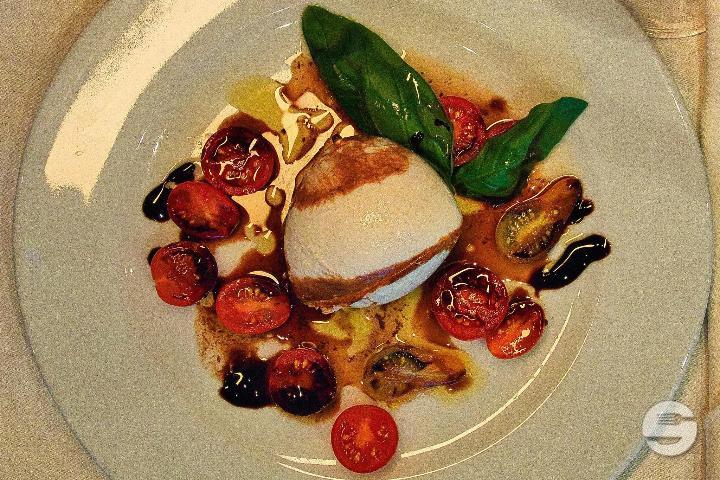 Caprese mozzarella di Bufala - Leonards Pizza und Pasta