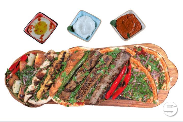 Assiette Mixte Familiale - Parfums de Beyrouth Grill