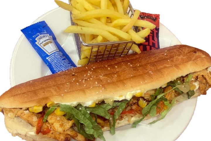 Menu Baguette Brochette de Poulet - Parfums de Beyrouth Grill