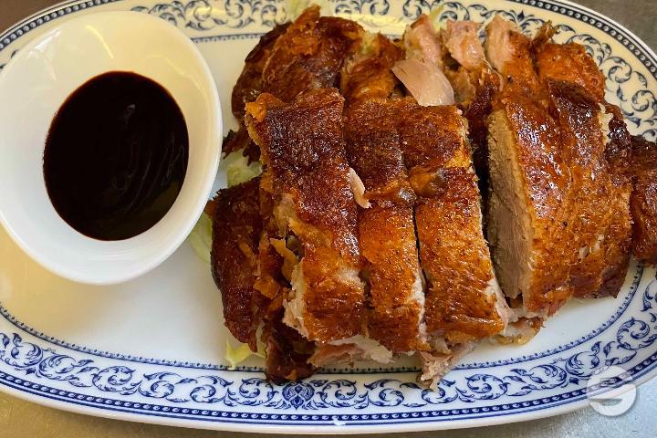 Red Curry Duck (scharf) - Jacky's Wok