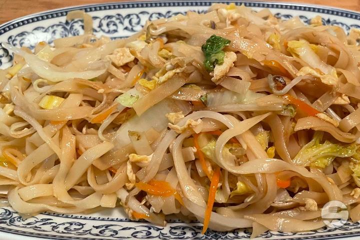Gebratene Nudeln mit Gemüse - Jacky's Wok