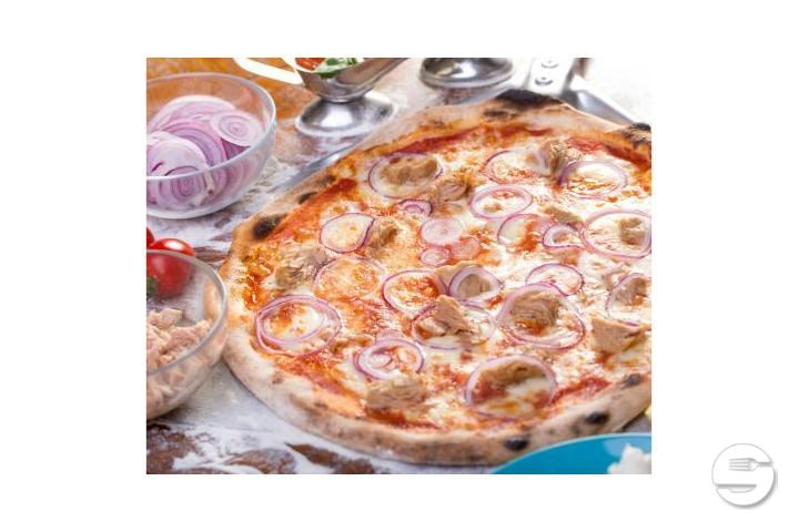 Pizza Tonno e Cipolla - Im Guet Pizzeria