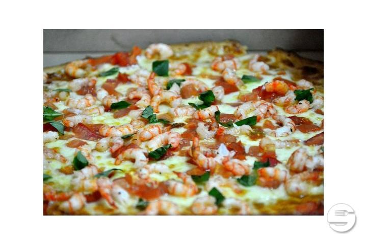 Pizza Gamberetti - Im Guet Pizzeria