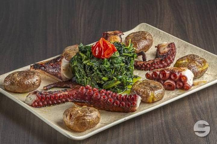 Salad of Polvo - Churrasqueira Mondego
