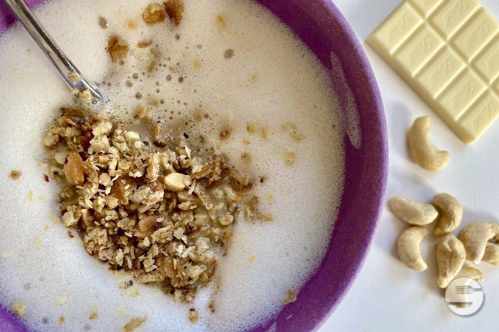 Emma's Muesli Classic White Chocolate & Cashews - Emmas Müesli