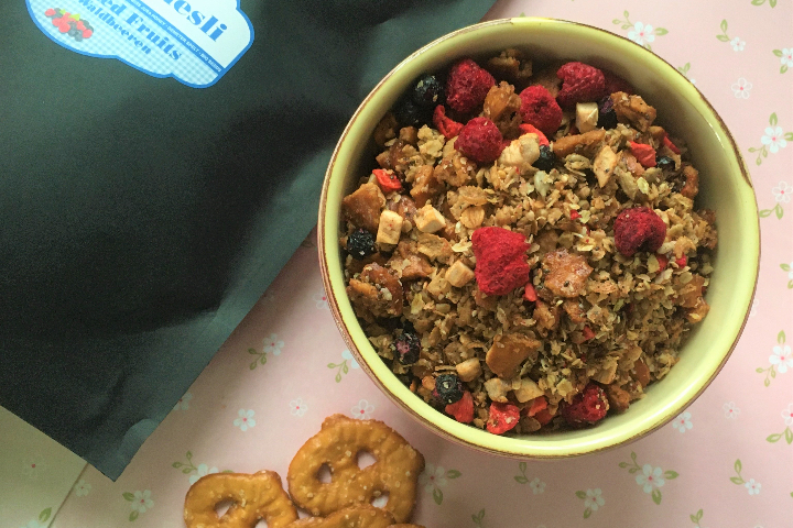 Emma´s Müesli Bretzel Red Fruits - Emma's Müesli & Cakes Basel