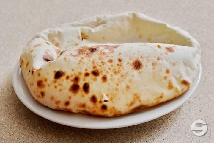 Plain Naan - La Cuisine Indienne - Thaï & Hot-Dog