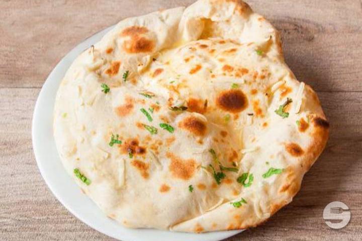 Cheese Naan - La Cuisine Indienne - Thaï & Hot-Dog