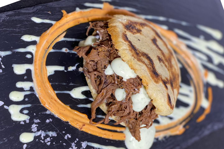 Arepa Carne Mechada - MyLatinFood