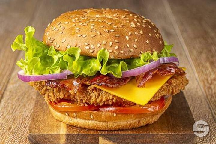 Classic Chicken Burger - Chef Chicken
