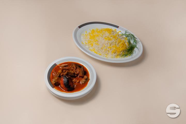 Aubergine stew with meat (beef) - Restaurant Mahnaz