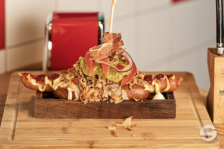 Hotdog Agent Peña - Jensens Food Lab Aarau