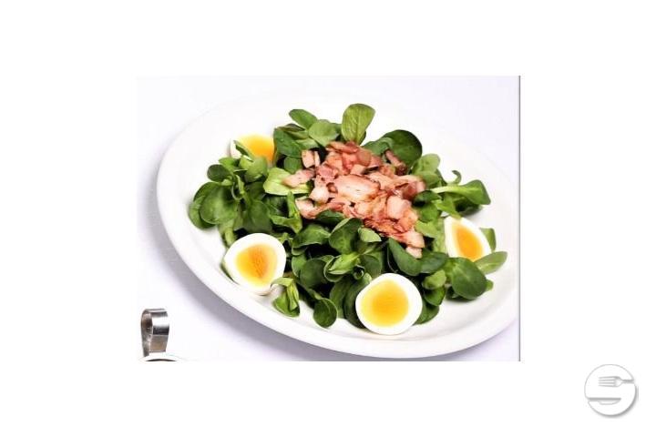 NÜSSLER CON PANCETTA E UOVO - Piccola Roma