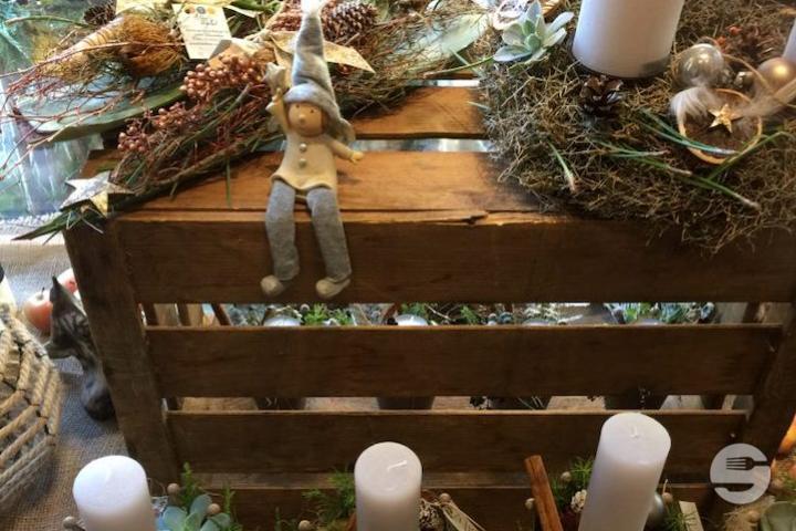 Arrangement with Candles - Atelier Végétal