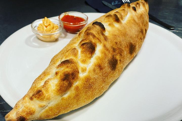 Calzone Americano - Pronto Pizza