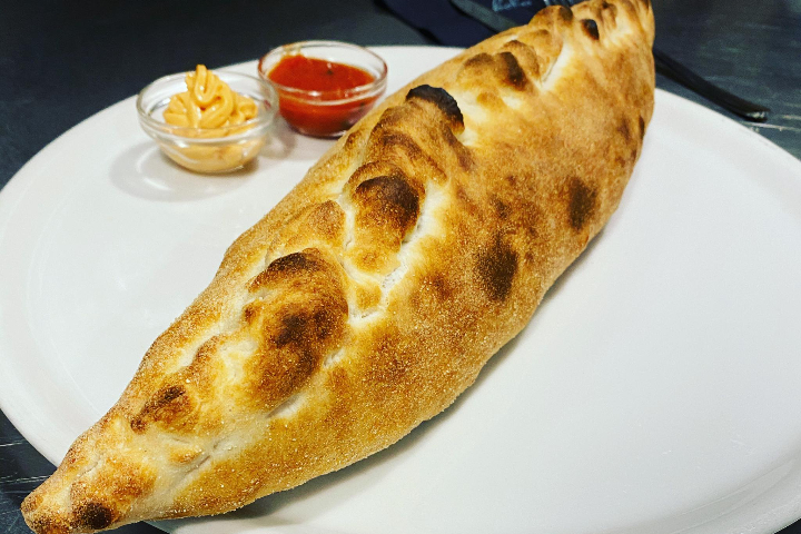 Calzone Quattro Stagioni - Pronto Pizza