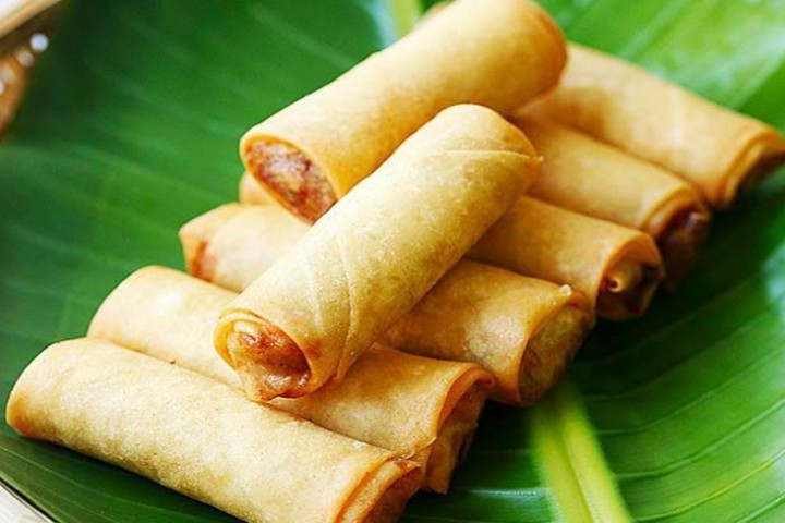 02. Spring Rolls with Shrimps - KIN-D Thai Take Away
