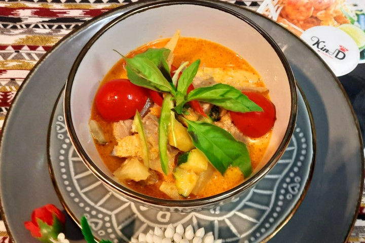 15. Red Curry ❤️ - KIN-D Thai Take Away