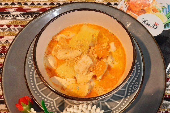 18. Yellow Curry 💛 - KIN-D Thai Take Away