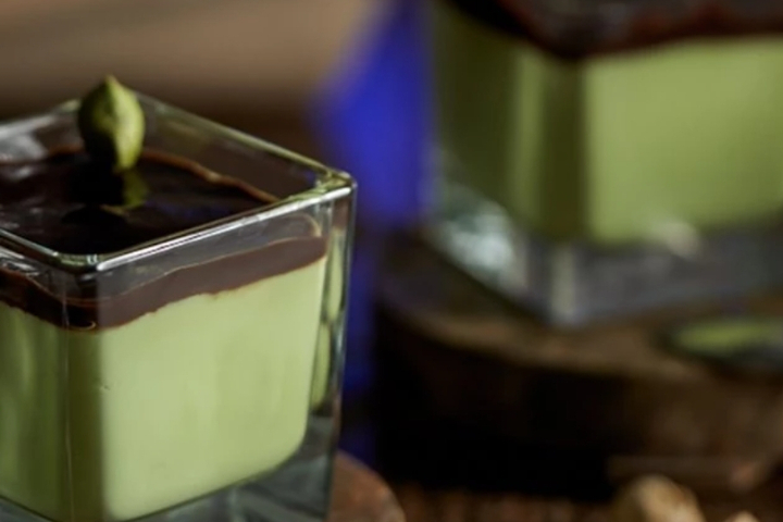 37. Panna cotta pistacchio e choco 🥥 - KIN-D Thai Take Away