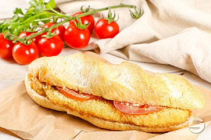 S7 Chicken cutlet in bread - Kulinar Pizza Kebab seit 1999