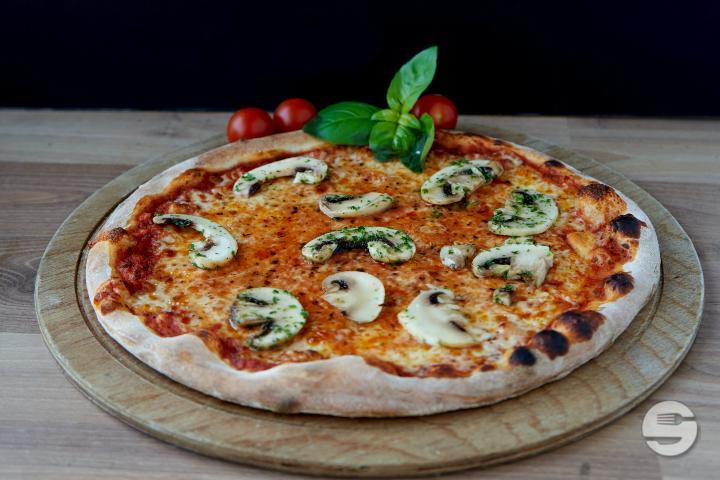 Pizza Funghi - Kalimera Bistro Cafe