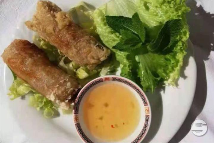 111. Rouleaux Vietnamiens - Chef Lin
