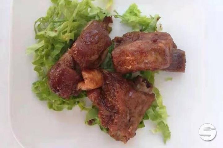 119. Travers de Porc Laqué - Chef Lin