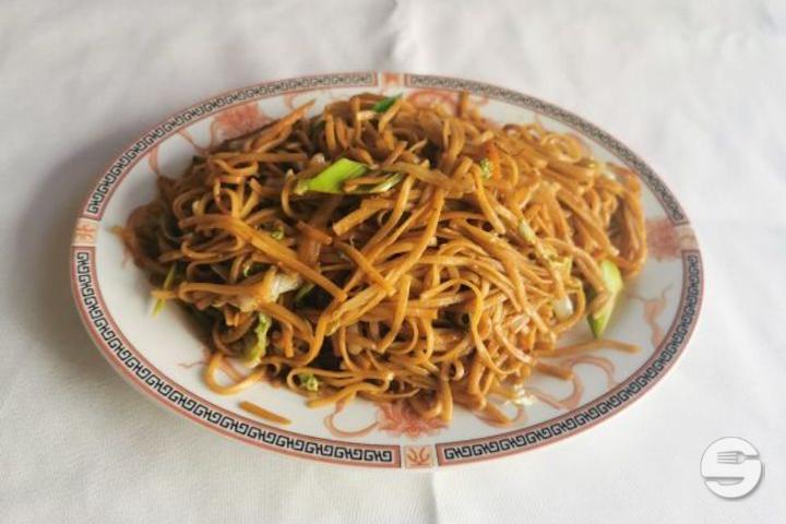 150. Nouilles Sautées aux Légumes - Chef Lin