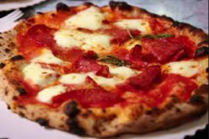 Pizza Calabrese - Artigiano Cafe Bern