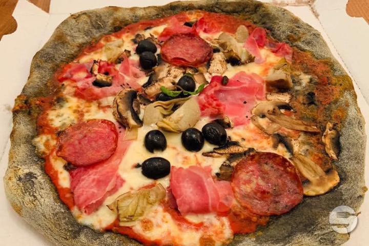 Capricciosa - Pizzeria Tomate