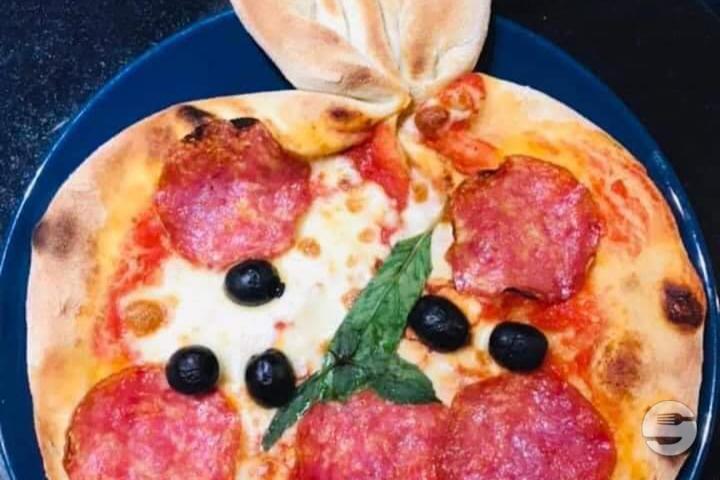 Bugs Bunny - Pizzeria Tomate